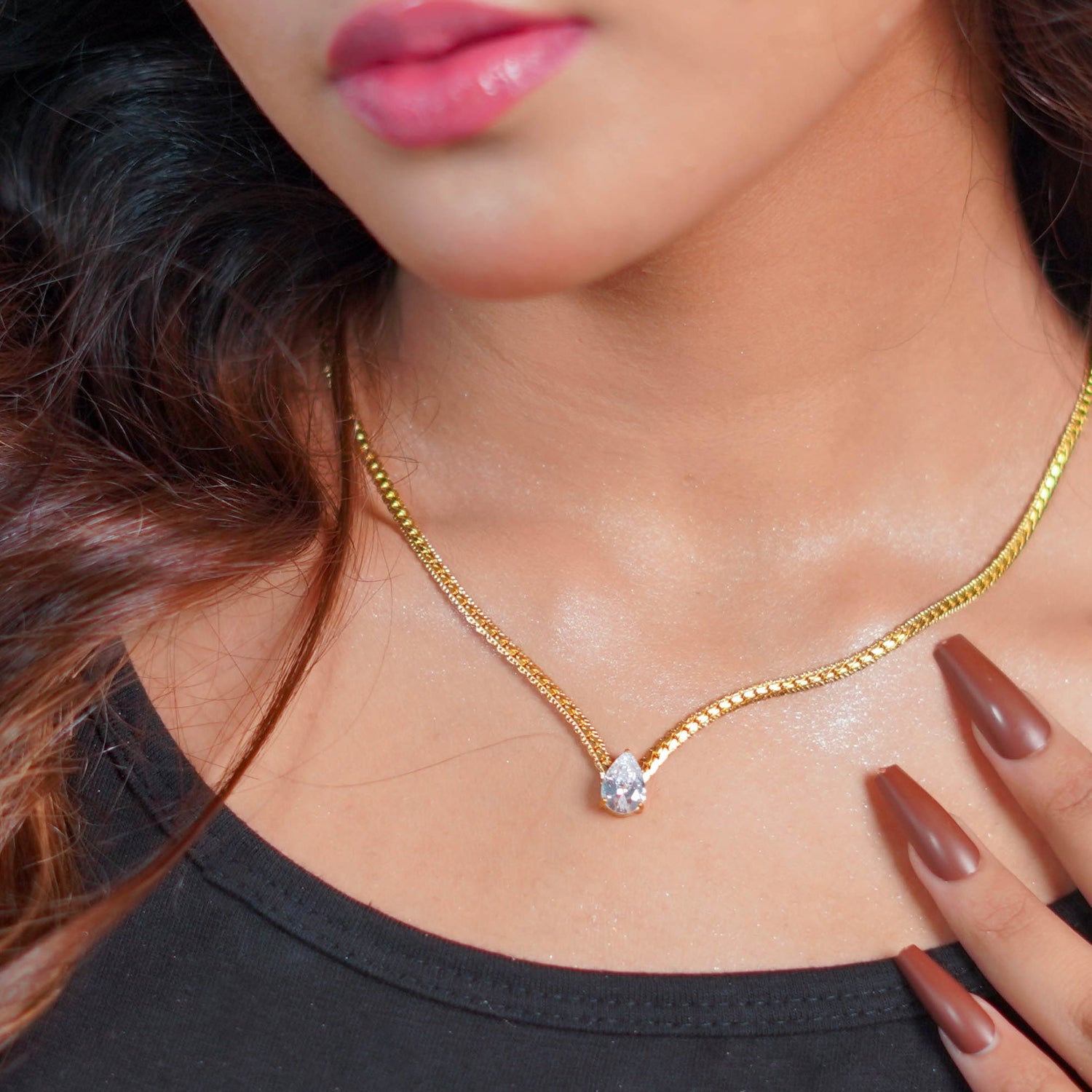 Pendant Necklace Chain Length Guide Pakistan — See What Actually Sits Right at Mithra and Co Official