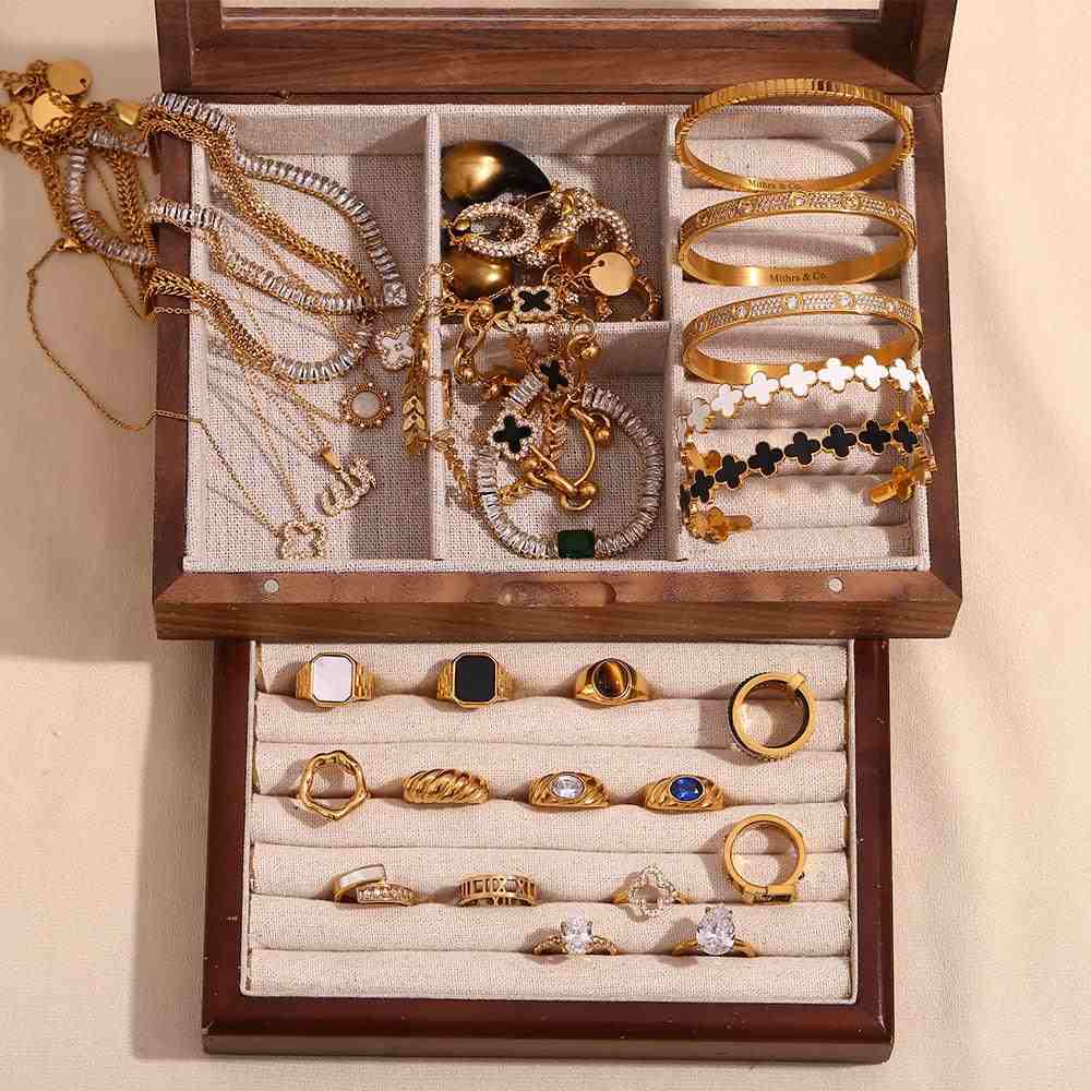 Jewelry for Summer Shaadi Season in Pakistan — What Survives the Heat and What Doesn't