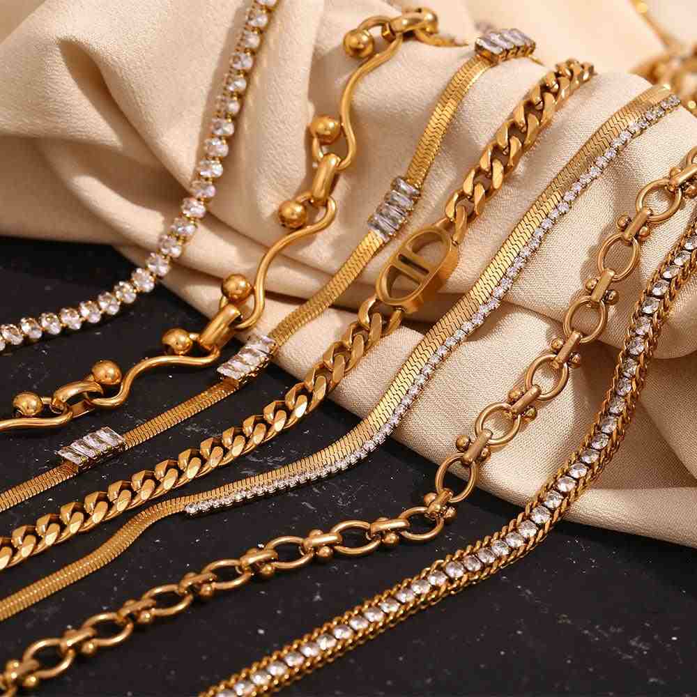 Artificial Jewelry Pakistan: Which Type Is Actually Worth It? Learn More at Mithra and Co Official