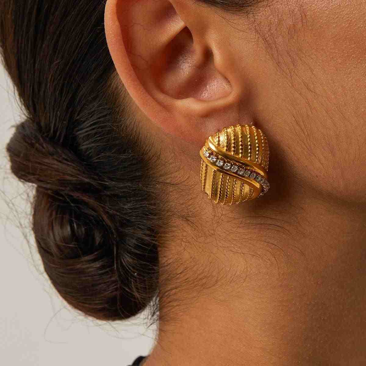 Girl Wearing 18k Gold Plated Zircon Strip Earrings Guardian. Shop at Mithra and Co.
