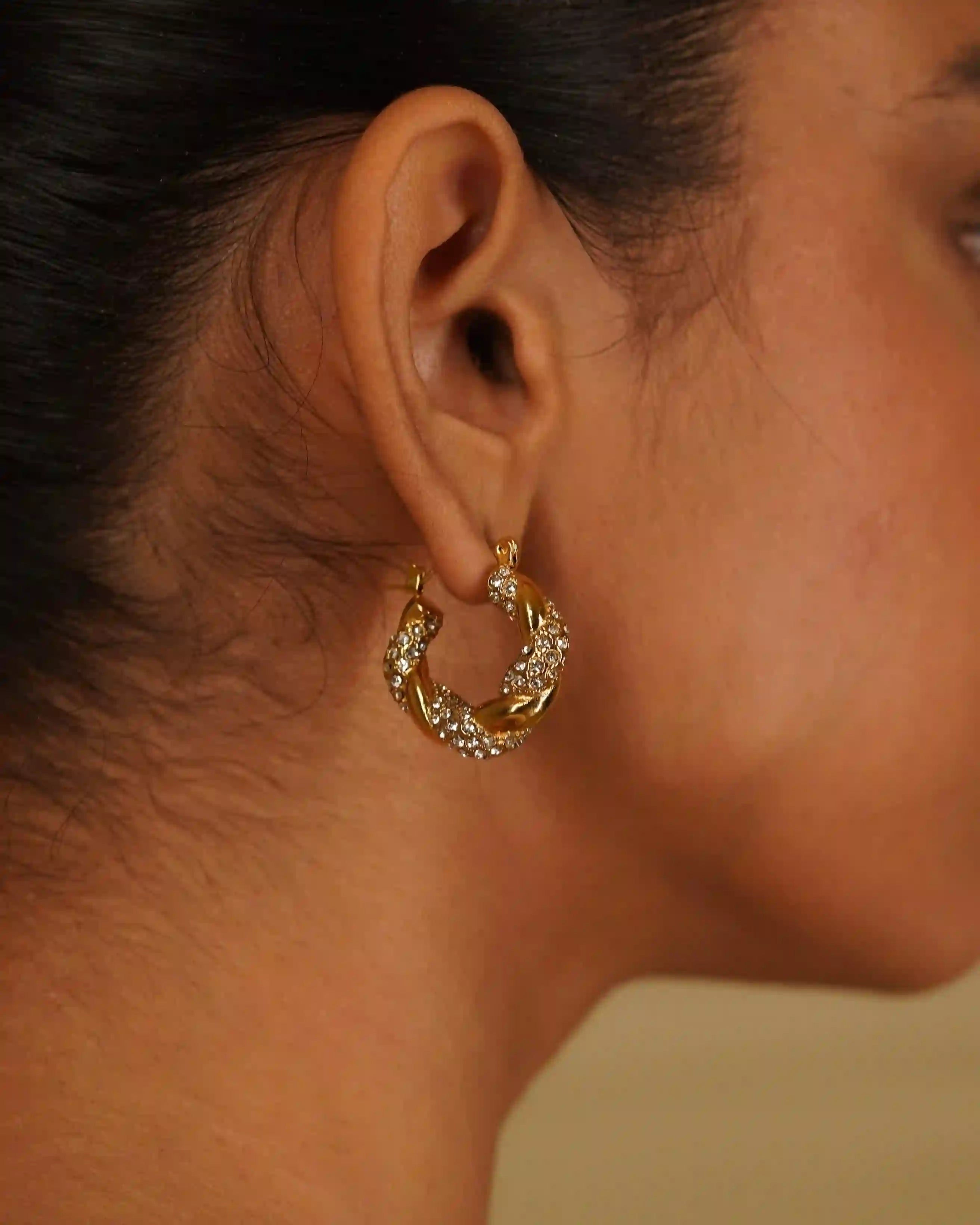 18k Gold plated Donna Crystal Twisted Earring Shop Online - Mithra and Co.