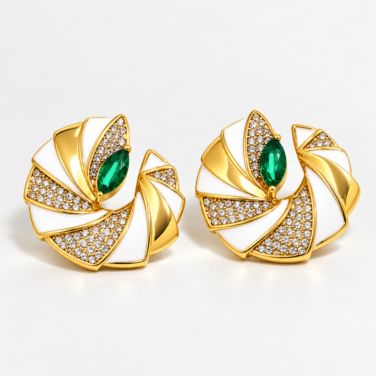 Sangria Studs